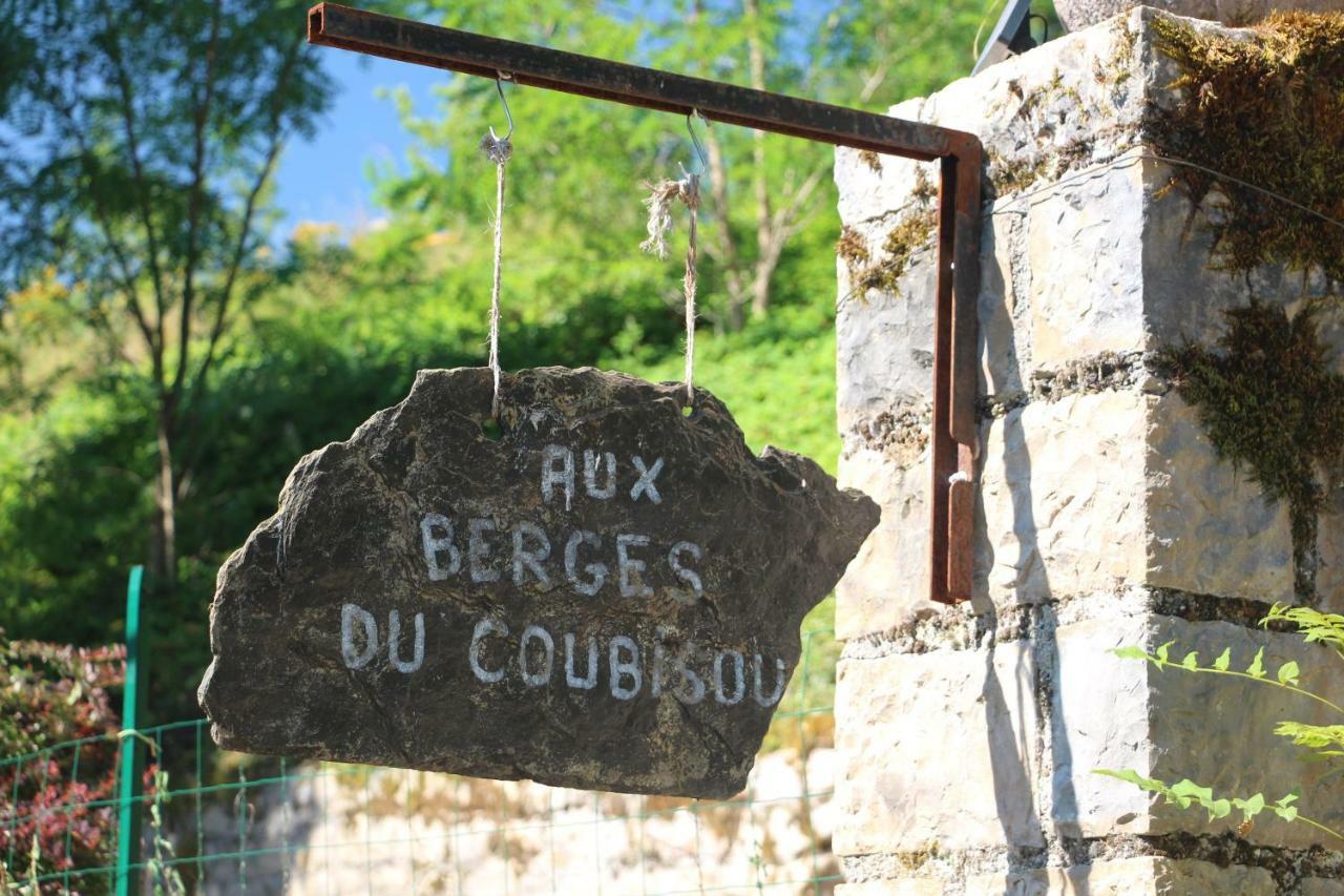 Aux Berges Du Coubisou住宿加早餐旅馆 外观 照片